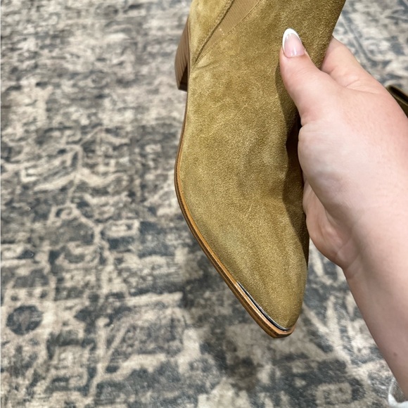 Marc Fisher Tan Suede Ankle Booties Chelsea Style size 7 - Picture 7 of 9